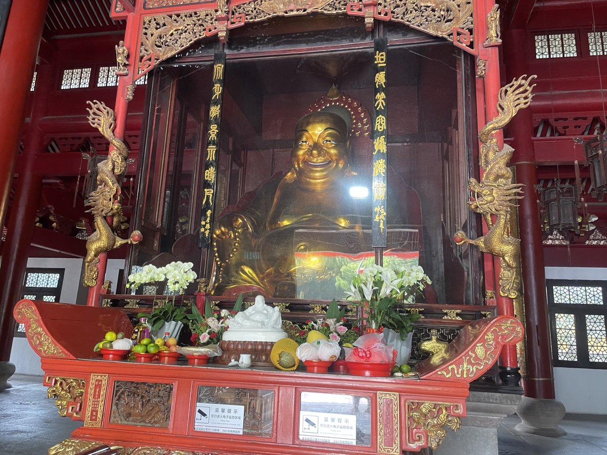 布袋像(大肚弥勒)(2026年9月撮影)